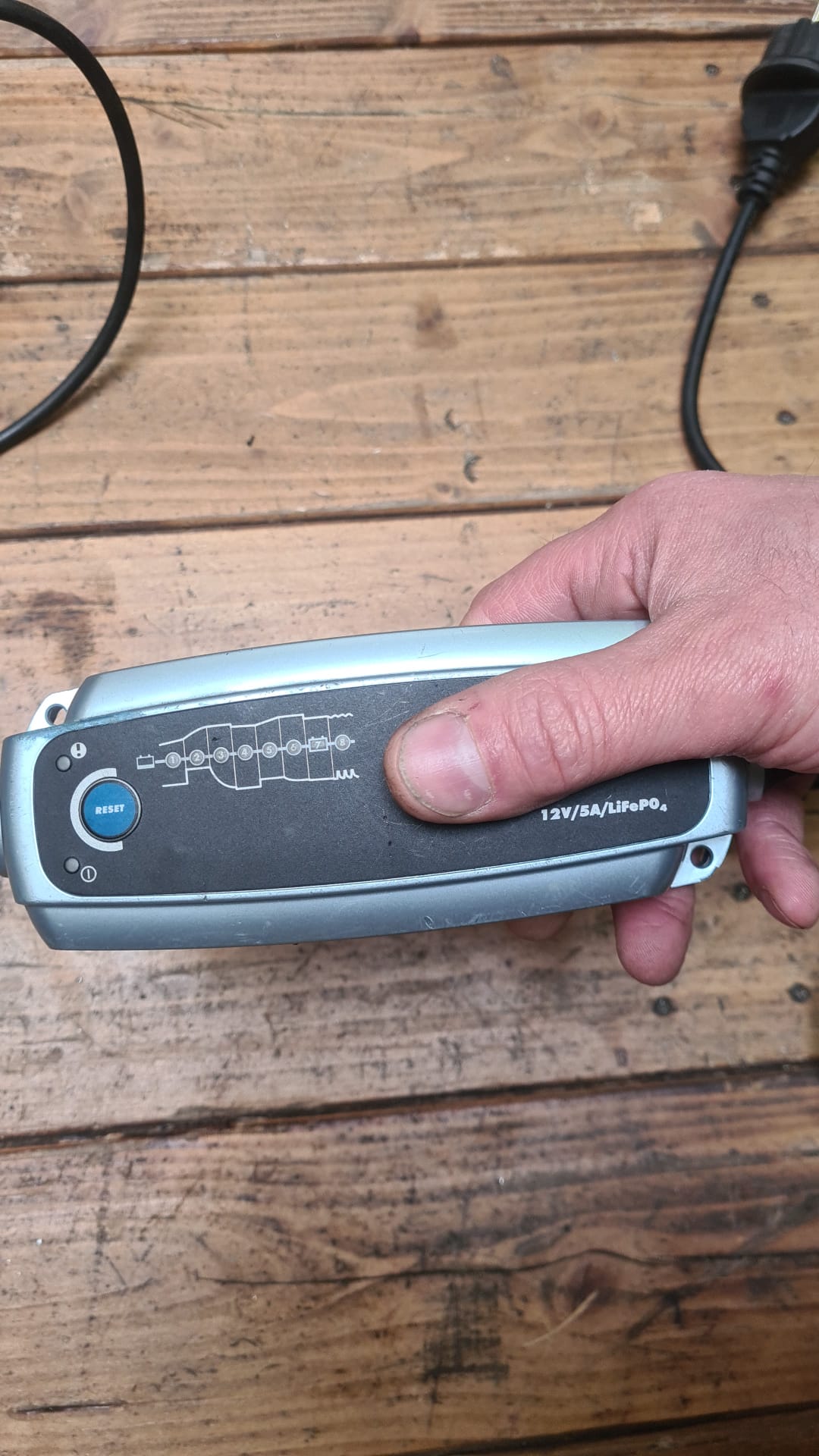 CTEK Lade-Set inklusive Lithium-Ionen-Batterie