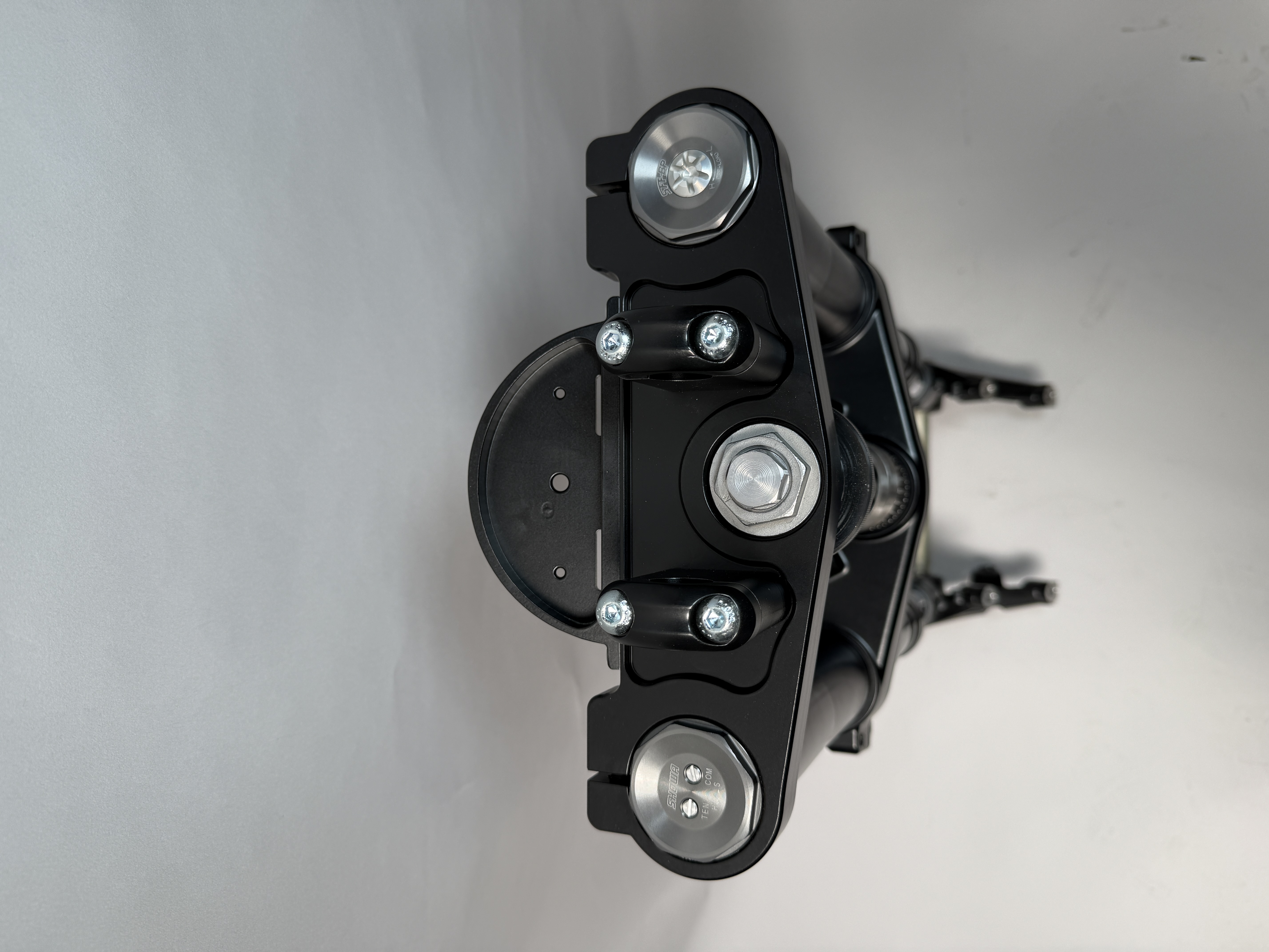 SHOWA USD-Gabel Set – Plug & Play für BMW K & R Modelle (mit Brembo-Bremssätteln)