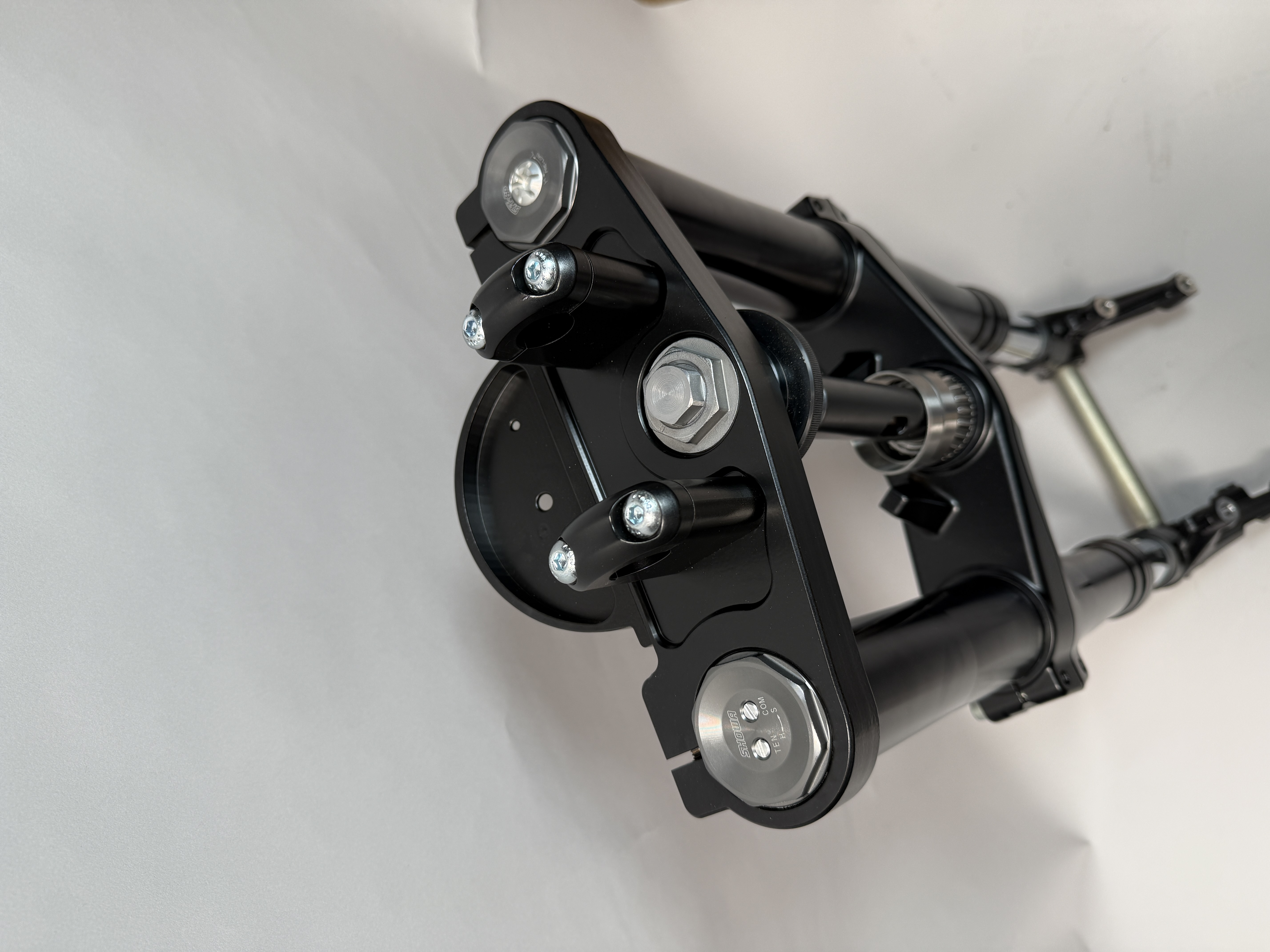 SHOWA USD-Gabel Set – Plug & Play für BMW K & R Modelle (mit Brembo-Bremssätteln)